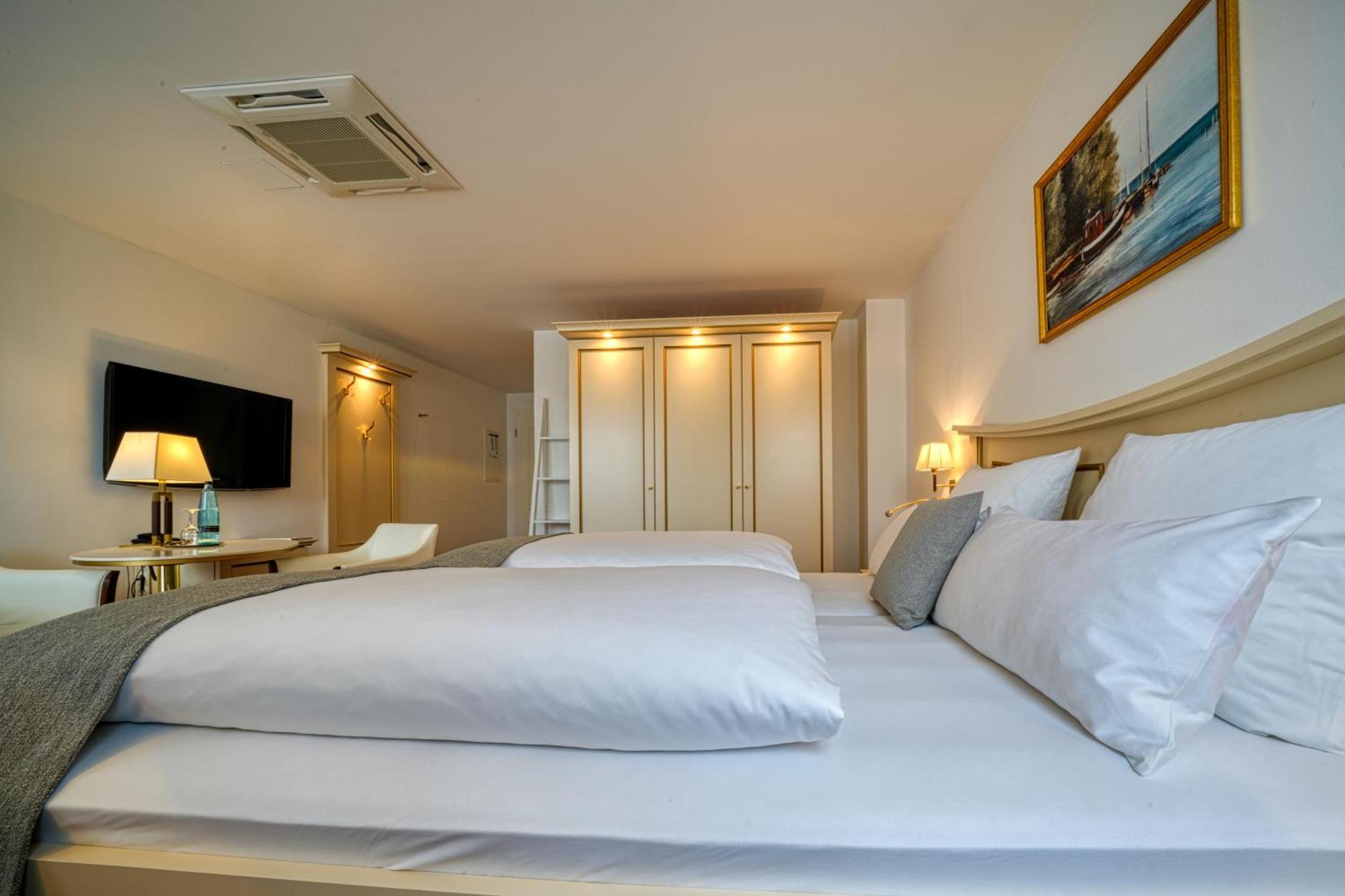 Hotel Seeblick Wismar Bagian luar foto
