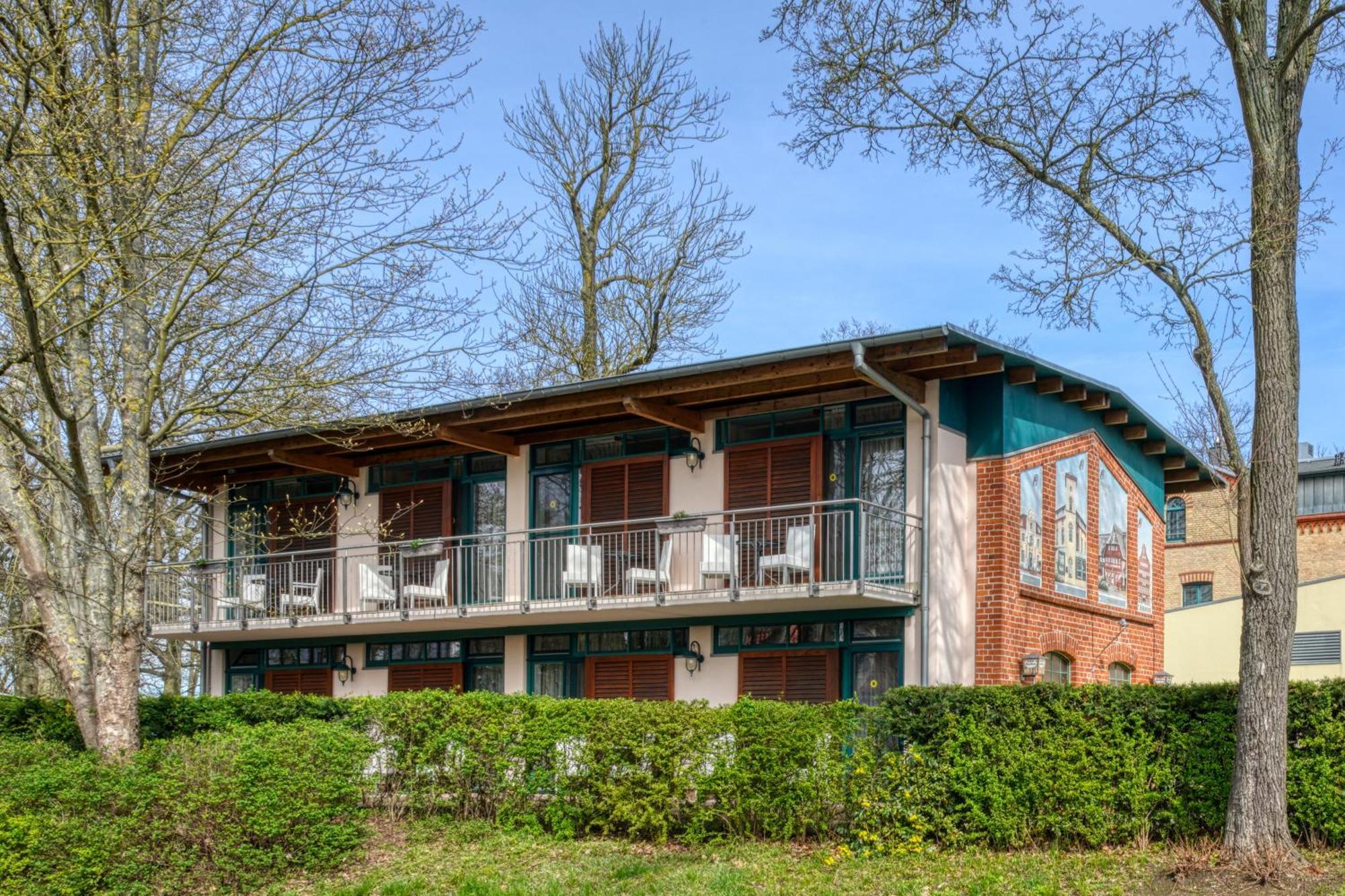 Hotel Seeblick Wismar Bagian luar foto